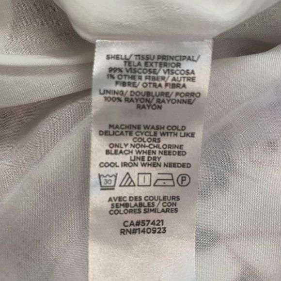 Ann Taylor Loft Vine Ruffle Cami in Whisper White / Red Floral Print- XS - NWT - Picture 6 of 6